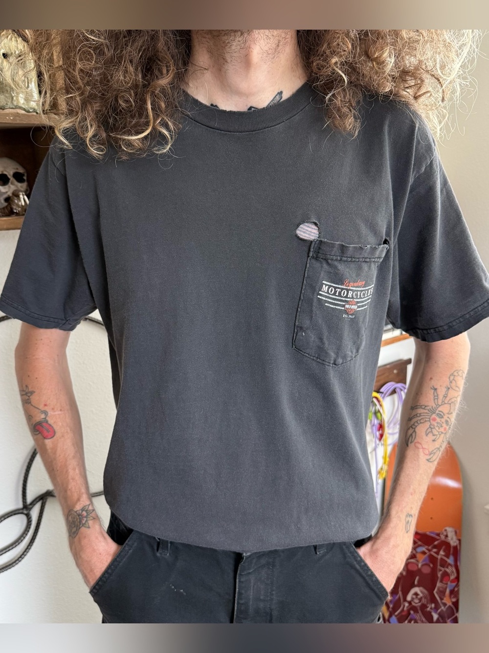 Vintage 90s 2000s Harley Davidson Faded Black Distressed Pocket Tee ~ Size M - Picture 3 of 10